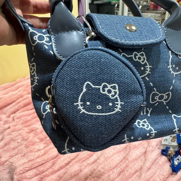 LIKE THIS LISTING TO BE NOTIFIED (LIVE SHOW)🙌🏻🥳🙏🏻 - Picture 5 of 13